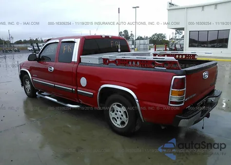 2001 Chevrolet Silverado C1500 z USA, uszkodzony, nr VIN 2GCEC19V611162853